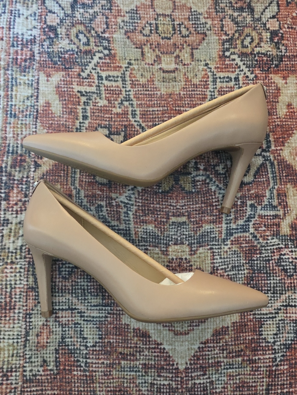 NEW MICHAEL KORS | Dorothy Flex Classic Heels - Picture 5 of 6